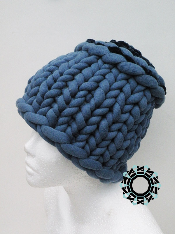 Mega-scale blue cap / Niebieska czapka w mega skali by Tender December, Alina Tyro-Niezgoda