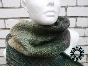 Green mohair scarf / Zielony szalik moherowy by Tender December, Alina Tyro-Niezgoda