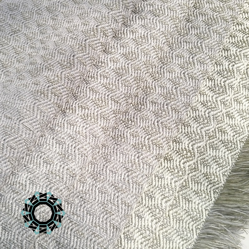 Acrylic XXL shawl in the color of cream, gray and khaki / Akrylowy szal XXL w tonacji kremu, szarości i khaki by Tender December, Alina Tyro-Niezgoda