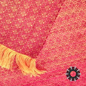 Acrylic XXL shawl in the color of orange, red and burgundy / Akrylowy szal XXL w tonacji pomarańczy, czerwieni i bordo