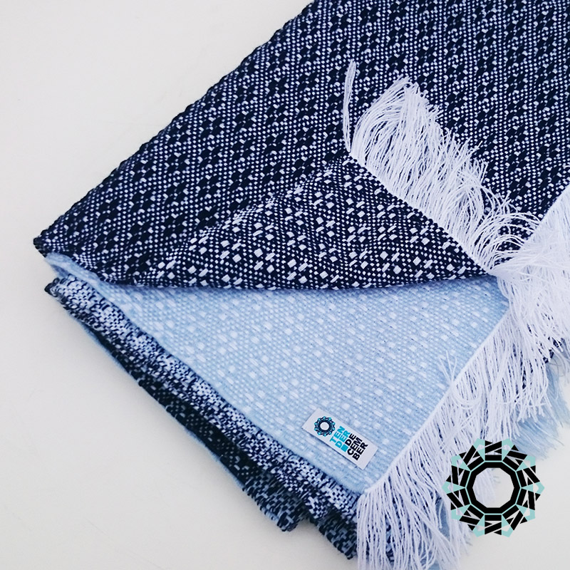 Acrylic XXL shawl in the color of white, blue and navy blue / Akrylowy szal XXL w tonacji bieli, błękitu i granatu by Tender December, Alina Tyro-Niezgoda